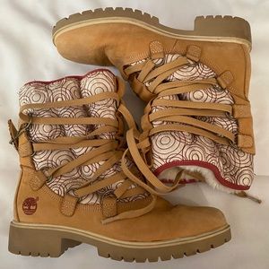 Timberland Fuzzy Boots